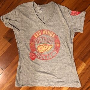 Detroit Red Wings T-shirt ladies Large